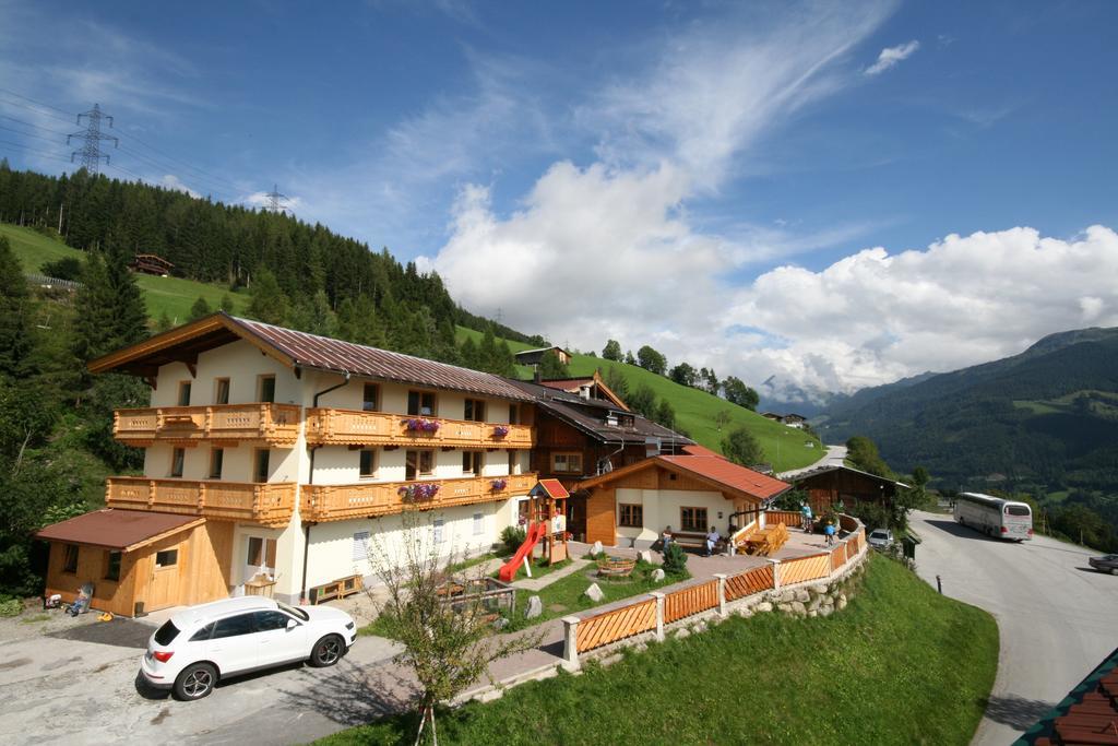 Alpengasthof Enzianhof Zell am Ziller Εξωτερικό φωτογραφία